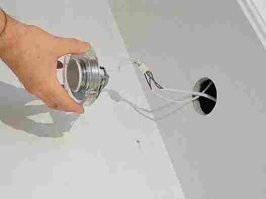 Гипсокартонный короб на потолке: как его смонтировать и оснастить светильниками