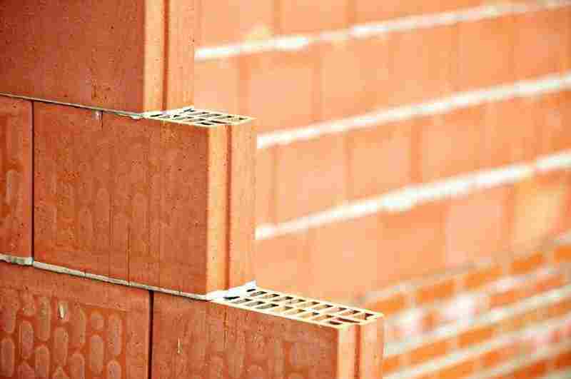 Перегородки из плит и блоков: выбор материала и правила кладки