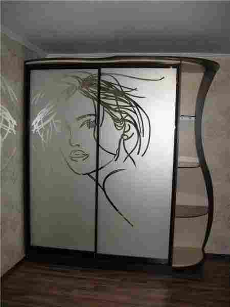 Шкаф-купе с пескоструйным рисунком
