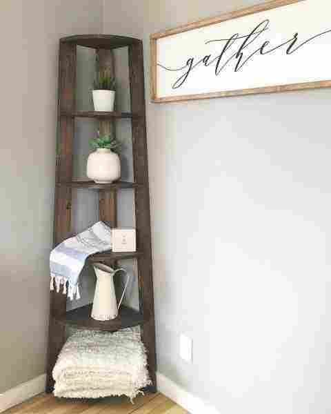 Во главе угла: 9 лучших идей для угловых полок