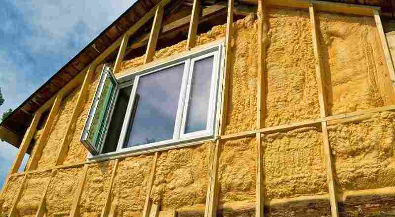 Быстро твердеющая полиуретановая пена: все, что надо знать о современном утеплителе