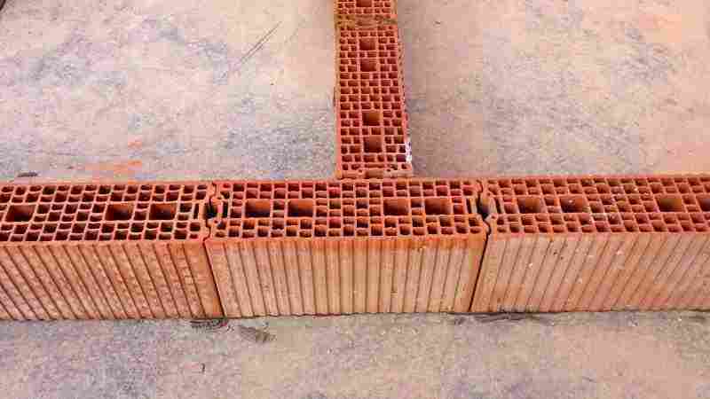 Перегородки из плит и блоков: выбор материала и правила кладки