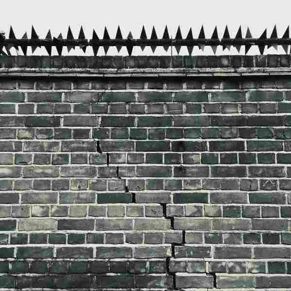 Как заделать трещину в стене кирпичного дома: технология заделки