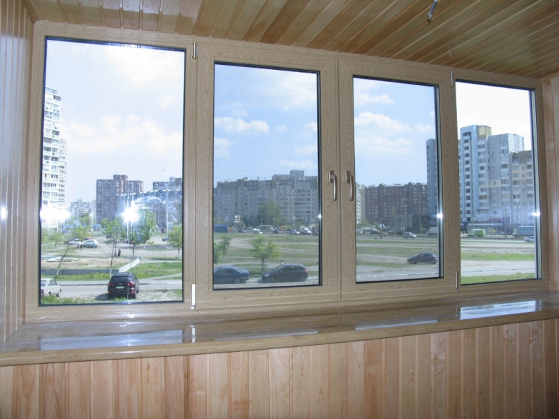 Подоконник на балконе