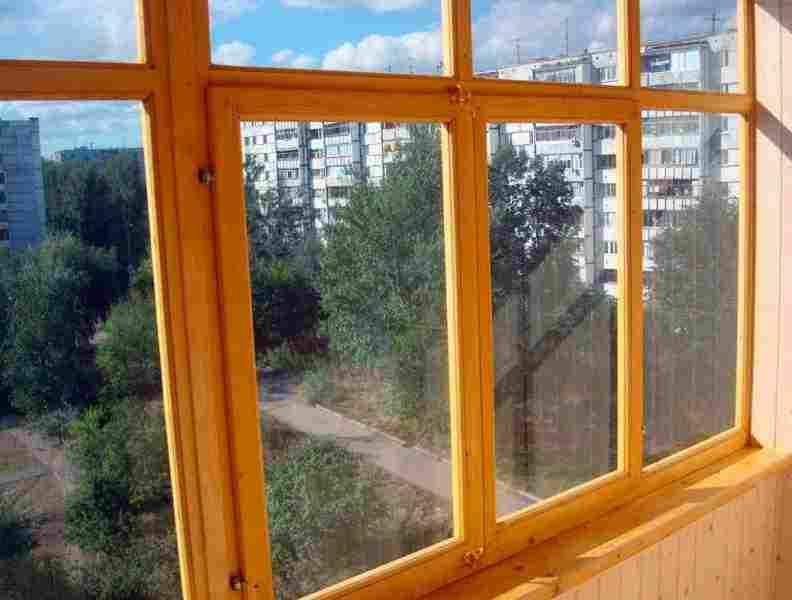 Остекление и отделка балконов