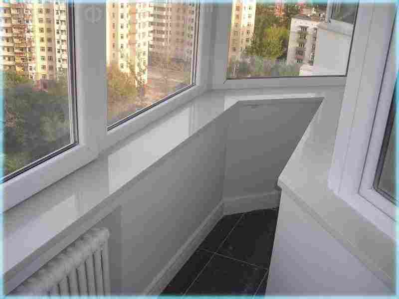 Подоконник на балконе