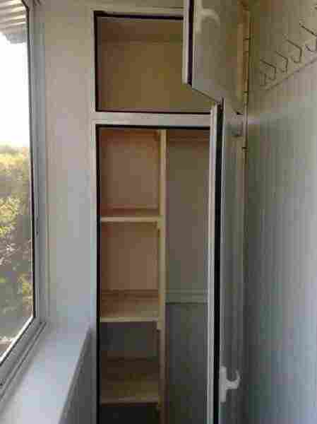 Встроенный шкаф на балкон 
