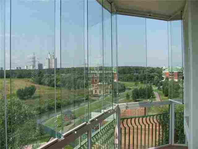 Безрамное остекление балконов