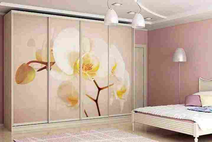 Шкаф-купе в спальню и его внутренне наполнение