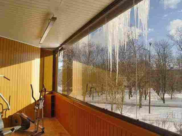 Безрамное остекление балконов