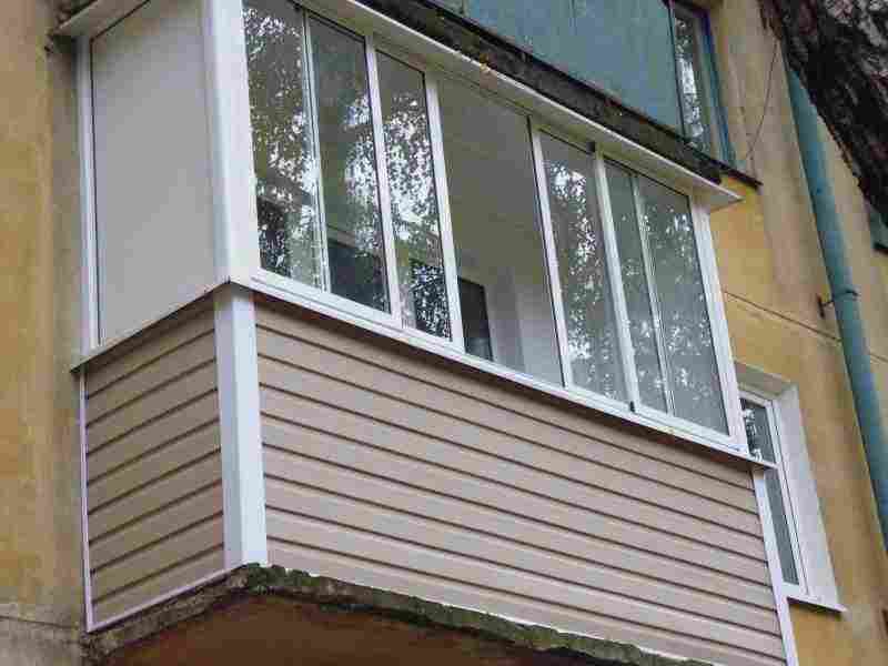 Обустройство балконов