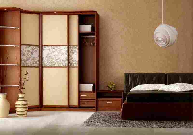 Шкаф-купе в спальню и его внутренне наполнение