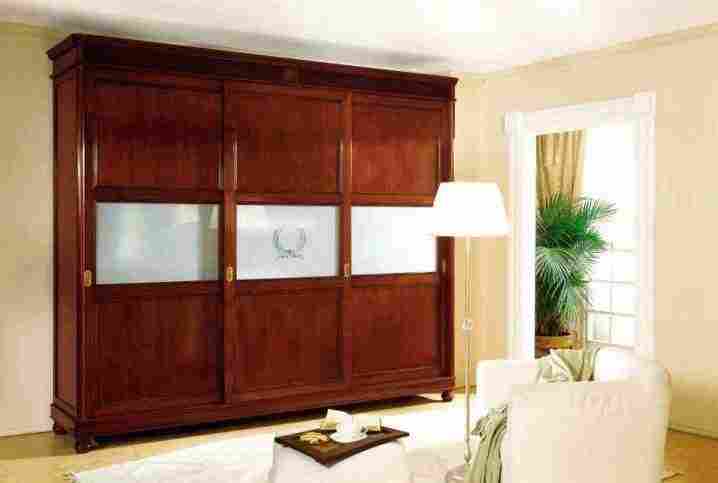 Шкаф-купе в спальню и его внутренне наполнение