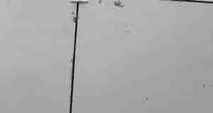 Здравствуйте! Помогите советом. Мастер уложил керамогранит на балкон, швы не совпадают, если провести рукой…