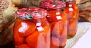 Не добавляю к помидорам ни соль, ни специи, ни кислоту: заливаю обычной водой, зимой…