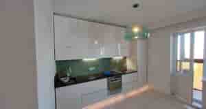 Оцените, пожалуйста, кухонный гарнитур. Что бы вы добавили, что бы изменили. Планировка -Евродвушка