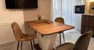 Ремонт завершен. 40 кв. м общая площадь. В квартире есть застекленный балкон, перегородка разделяет…