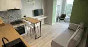 Мы также реализовываем довольно бюджетные проекты. Вот очередной из них. Площадь квартиры 50 кв.м