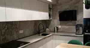 Стиль: современный стиль Форма кухни: угловая Размер: 3000х1600 Материал: egger Ручки: торцевые Фурнитура: gtv…