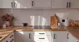 Шикарный скандинавский интерьер без лишнего пафоса и прочего хлама. Обожаю такие интерьеры. Обратите внимание,…