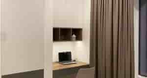 Вот так обустроена рабочая зона, когда абсолютно не хватает места, но дополнительная рабочая зона…