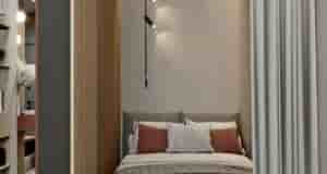 Перед дизайнером Ангелиной Сафроновой стояла сложная задача — сделать в крошечной студии, площадью 25,3…