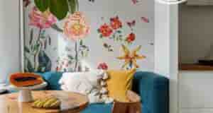 «Хозяйка квартиры, молодая девушка, фармацевт, часто уезжает в длительные командировки в Европу. По этому…