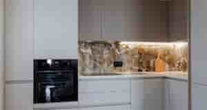 Ну и как не похвастаться такой вот красотой. Кухня до потолка с очень интересным…