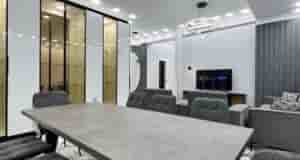 Шикарная 4-х комнатная квартира студия с новой мебелью и бытовой техникой. Площадь 105 кв.м….