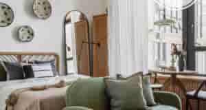 Площадь апартаментов совсем небольшая — всего 32 кв.м. Но благодаря статусу нежилого помещения нам…