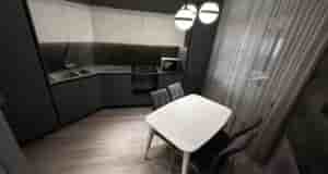 1к квартира с дорогим дизайнерским ремонтом. Укомплектована мебелью и техникой, двери скрытого монтажа, дизайнерские…