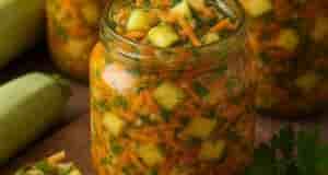 Кабачковый салат на зиму Наступила пора свежих кабачков, и я спешу поделиться одним из…