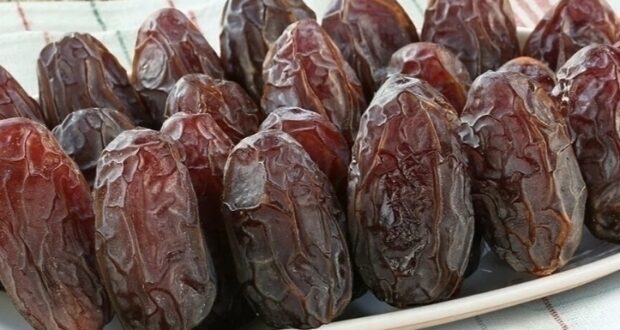 ФИНИКИ КАК ЛЕКАРСТВО ОТ ВСЕГО ИЛИ 20 ФАКТОВ О ФИНИКAХ: 1. Финики укрепляют сердце,…